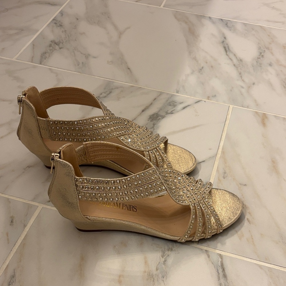 Dream Pairs Gold Rhinestone Sandals